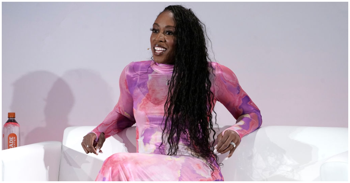 Chiney Ogwumike Makes History as the First Black Woman to Host a National Sports Radio Show, Amplifying Voices in Women’s Sports
